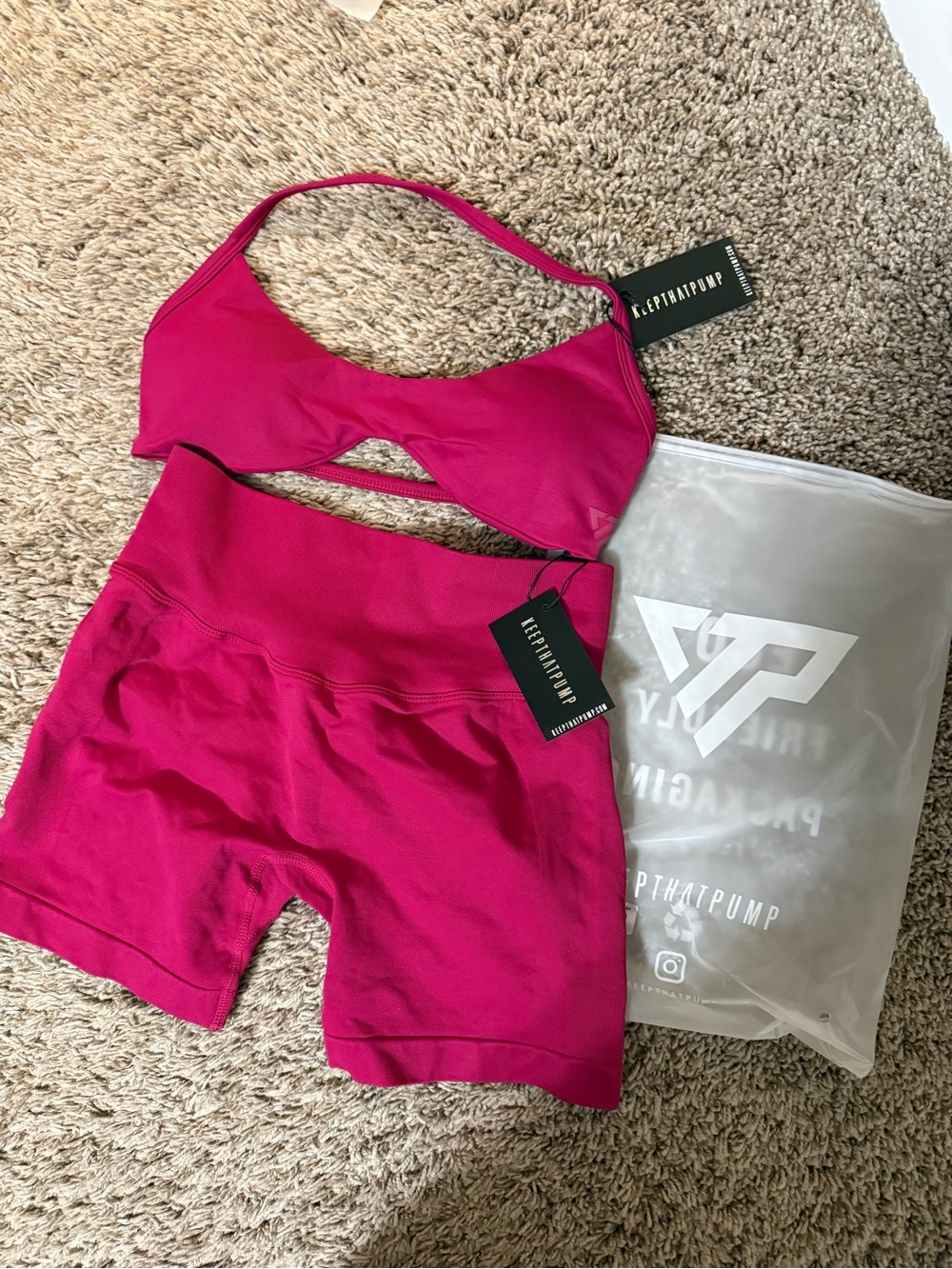 NWT Keep That Pump set